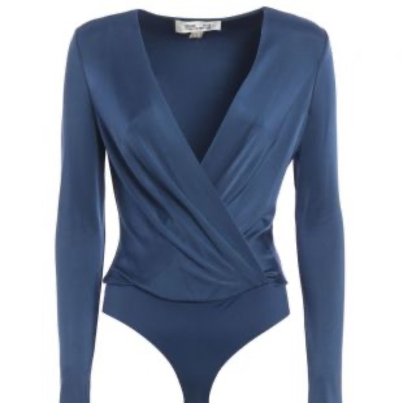 DVF Navy Blue Deep V Long Sleeve Blouse Body Suit Size 6 Like New - Picture 1 of 5